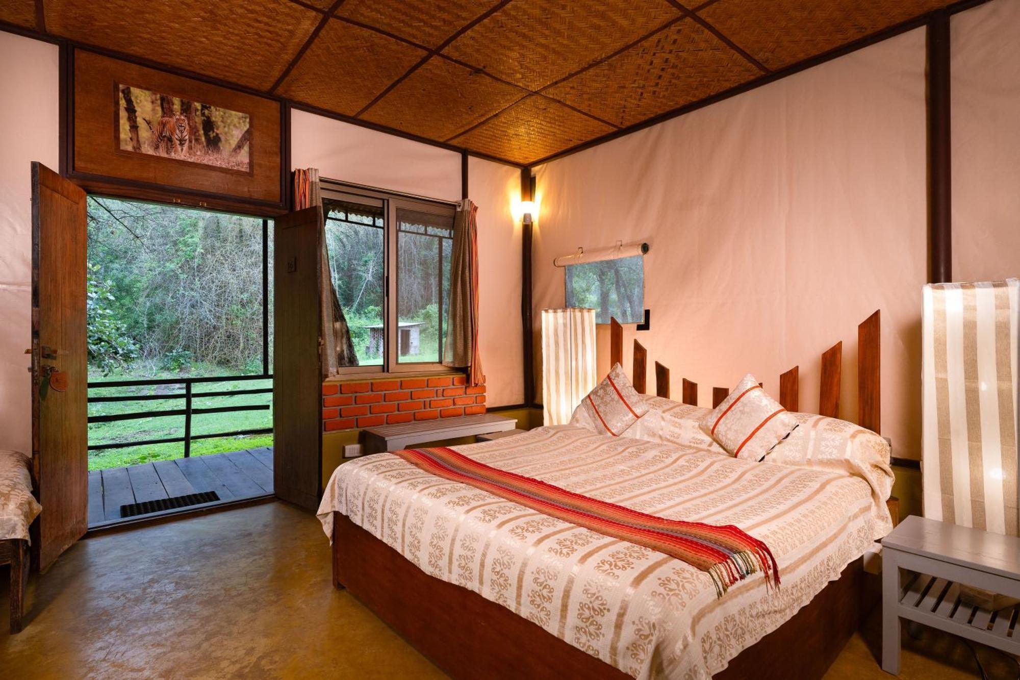 Jungle Hut Hotel Masinagudi Ngoại thất bức ảnh